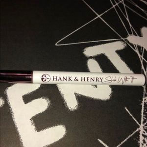 Hank and Henry liquid liner